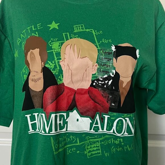 NWT Home Alone Short Sleeve Christmas Holiday Shirt Size Large NEW - Picture 3 of 11